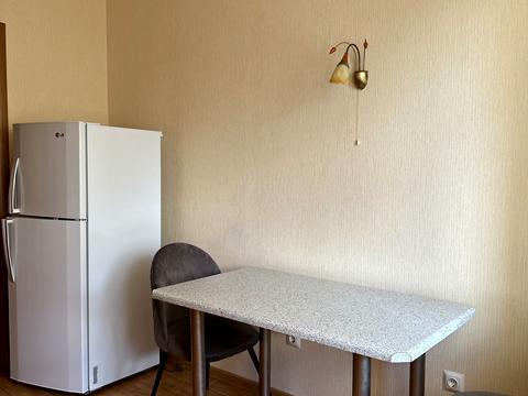 квартира по адресу Миколы Бажана просп., 26