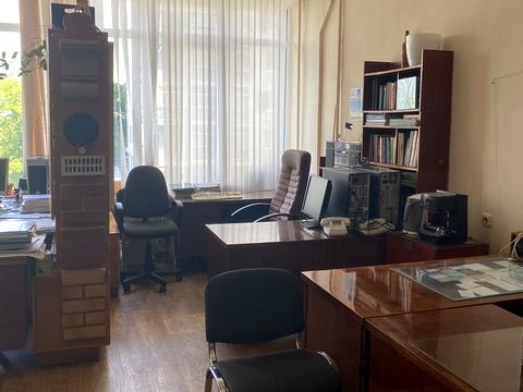 комерційна за адресою Науки просп. (Леніна), 40