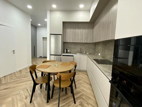 квартира за адресою Дмитра Яворницького просп. (Карла Маркса), 72