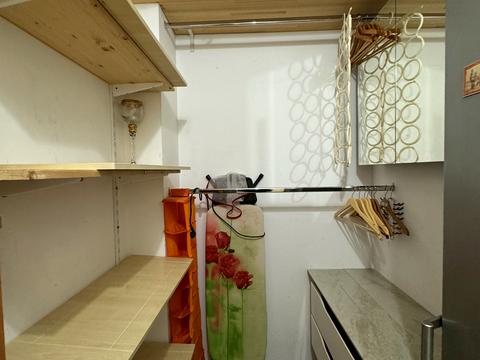 квартира за адресою Дніпровська набережна вул., 14