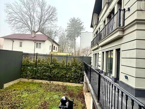будинок за адресою Івана Крилова вул.