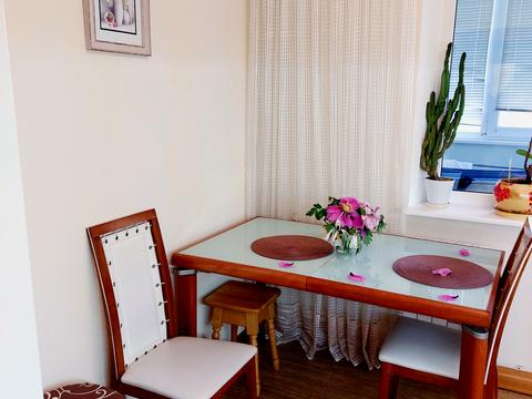 квартира за адресою Анни Ахматової вул., 15