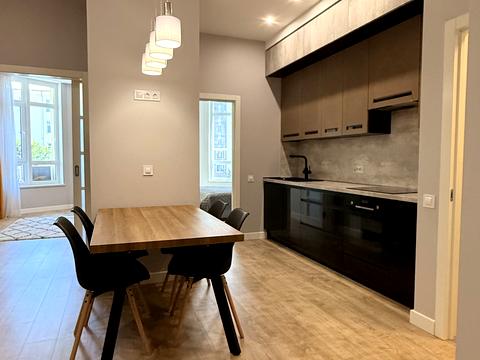 квартира за адресою Італійський бульв., 1в