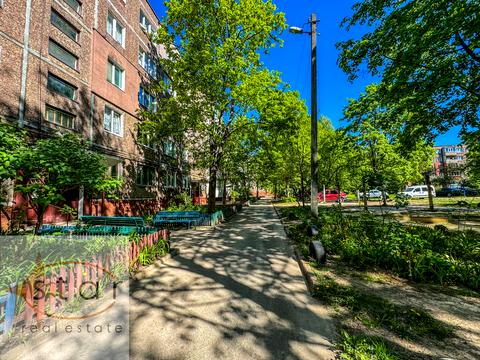 квартира за адресою Космонавтів вул., 10а