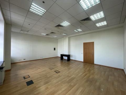 комерційна за адресою Богдана Хмельницького вул., 52
