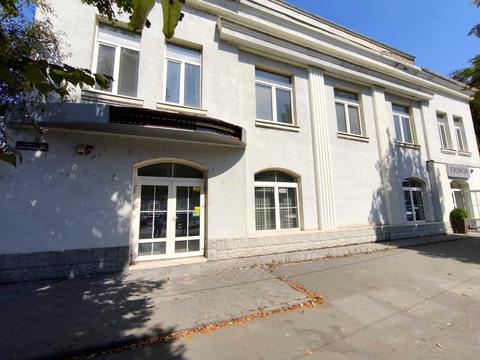 коммерческая по адресу Толстого Льва ул., 40