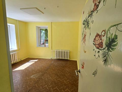 комерційна за адресою Київ, Михайла Котельникова вул., 11