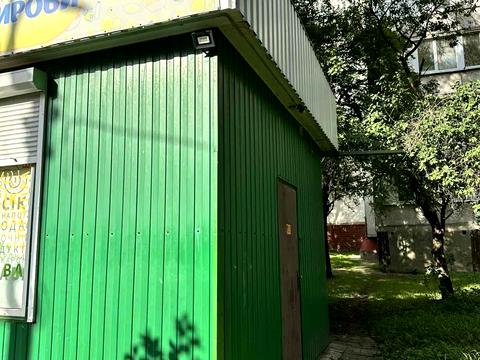 комерційна за адресою Степана Бандери вул., 22