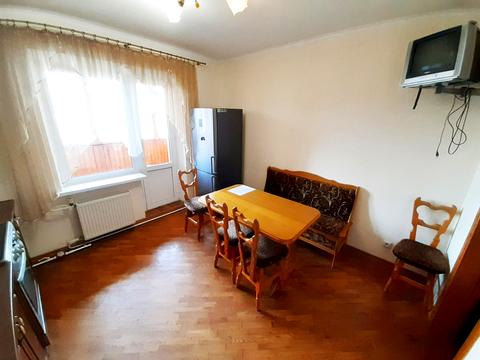 квартира по адресу Ревуцкого ул., 42