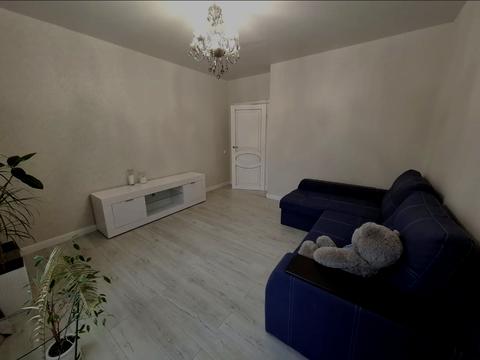 квартира за адресою Академіка Глушкова просп., 9-Д