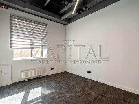 комерційна за адресою Михайла Максимовича вул. (Онуфрія Трутенка), 8