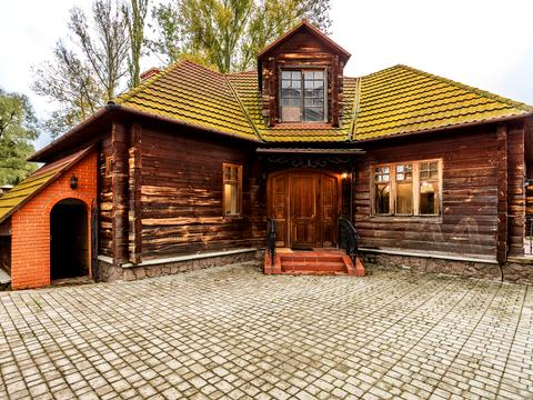 комерційна за адресою Риболовецька вул., 1