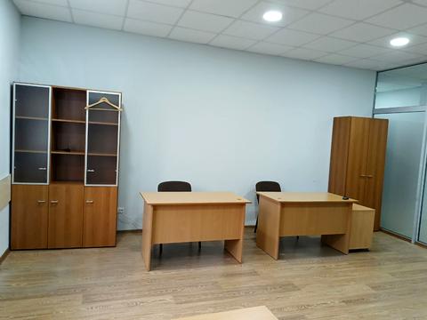 комерційна за адресою Євгена Коновальця вул. (Щорса), 32-Г