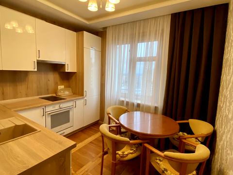 квартира за адресою Оноре де Бальзака вул., 83/2