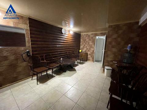 комерційна за адресою Відродження просп., 41