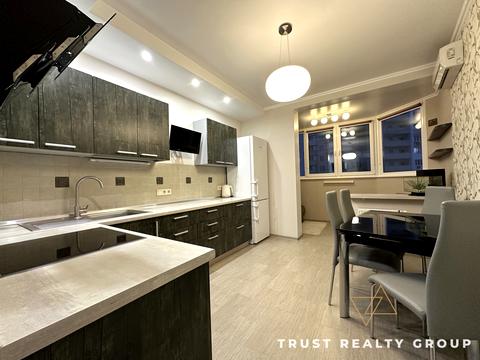 квартира по адресу Олены Пчилки ул., 8