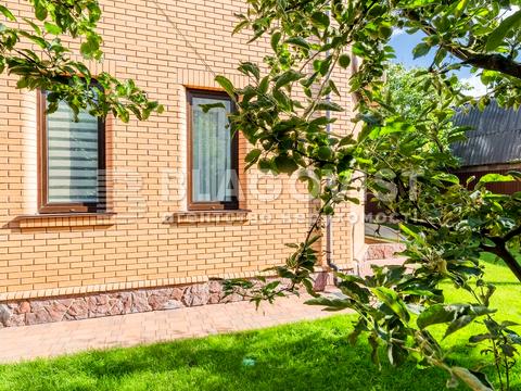 будинок за адресою Анатолія Солов'яненка вул.