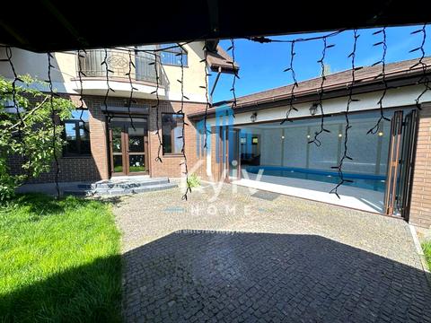 дом по адресу Садовая ул.