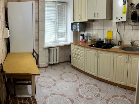 квартира за адресою Якова Новицького вул., 7