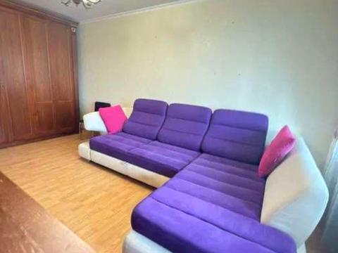 квартира за адресою Академіка Булаховського вул., 30-Б