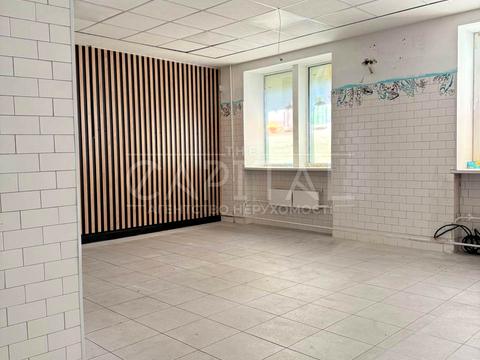 комерційна за адресою Володимира Івасюка просп. (Героїв Сталінграду), 12-Г