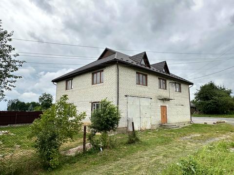будинок за адресою Стуса
