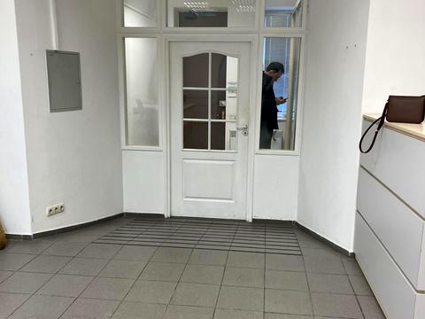 коммерческая по адресу Евгения Коновальца ул. (Щорса), 44