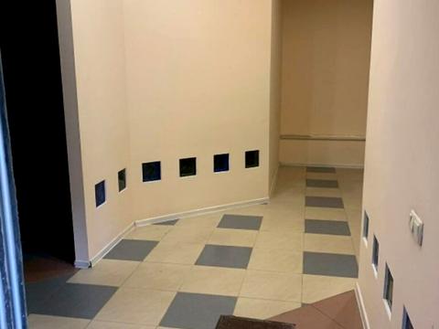 комерційна за адресою Кам'янецька вул., 48