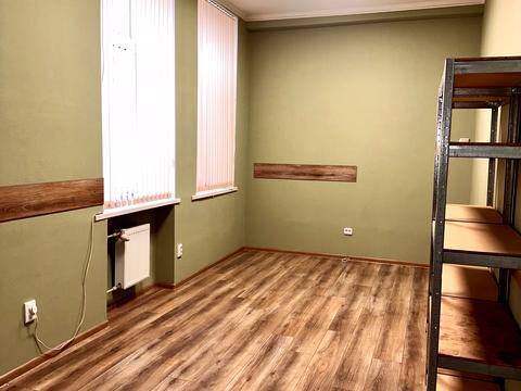 комерційна за адресою Адміральський просп., 38