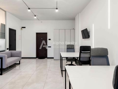 коммерческая по адресу Жилянская ул., 68