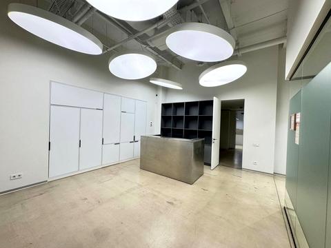 комерційна за адресою Велика Васильківська вул. (Червоноармійська), 1-3/2а