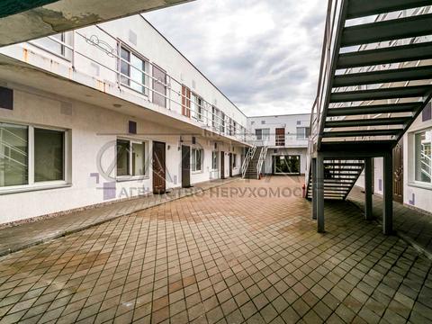 комерційна за адресою Португальська вул., 4а