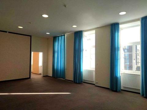 коммерческая по адресу Музейний пер., 4