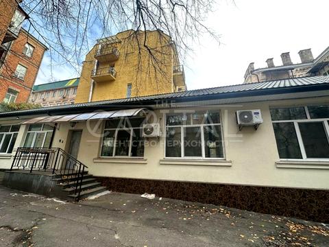 комерційна за адресою Антоновича вул. (Горького), 25В