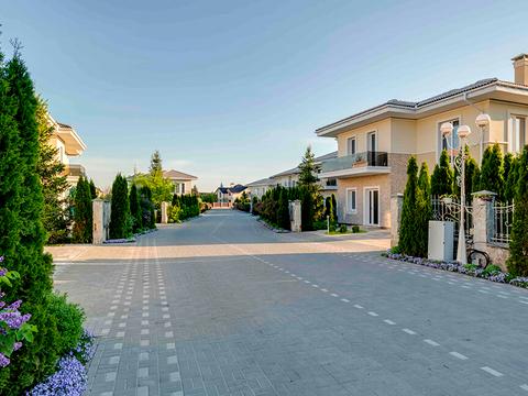 будинок за адресою Квітуча