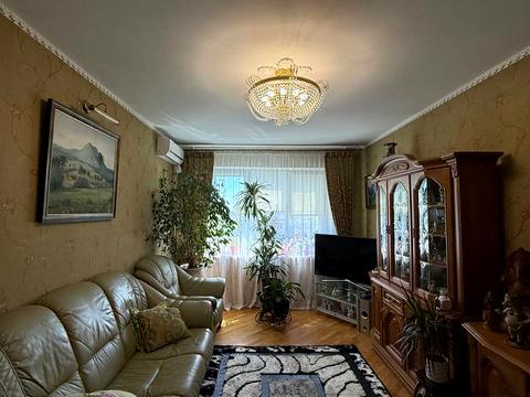 квартира за адресою Небесної Сотні просп. (Маршала Жукова), 4/1