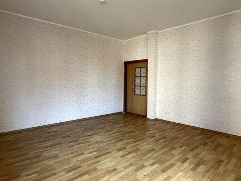 квартира за адресою Срібнокільська вул., 3-Б
