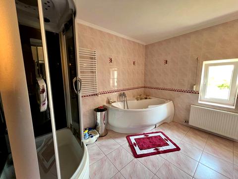 будинок за адресою Пасічна