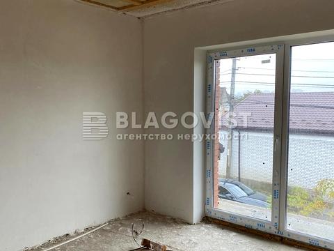 дом по адресу Комарова ул., 11а