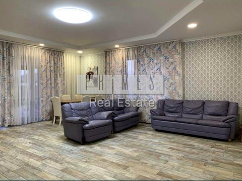 дом по адресу Космонавтів