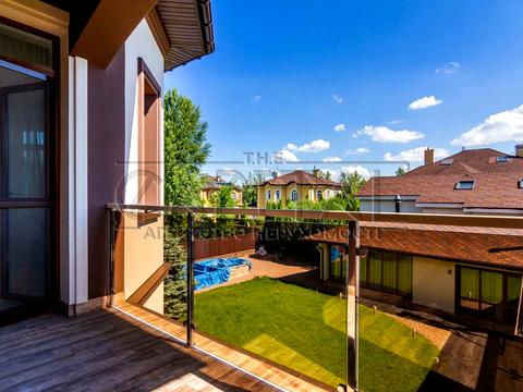 будинок за адресою смт. Козин, Миру вул., 92