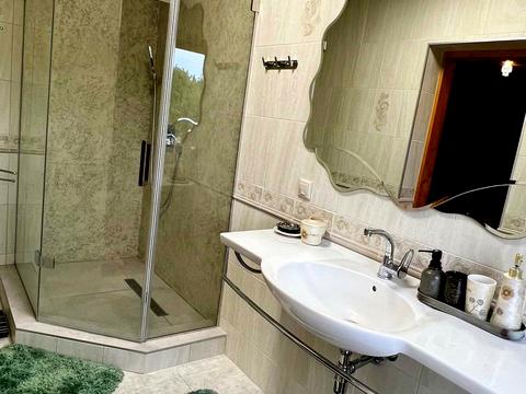 дом по адресу Хутірська