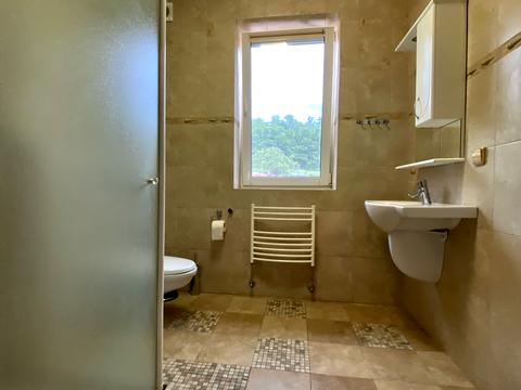 будинок за адресою Героїв Небесної Сотні, 28