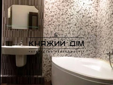 квартира по адресу Вышгородская ул., 45/3