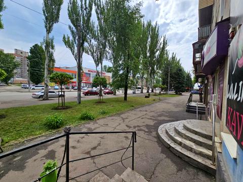 коммерческая по адресу Проспект Металургів, 23/1