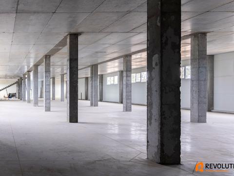 коммерческая по адресу зоряна, 21