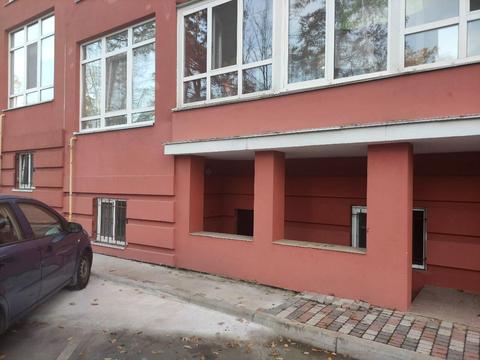 комерційна за адресою Мечникова вул., 106-А