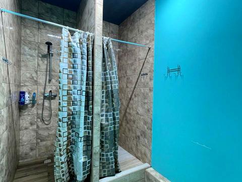 комерційна за адресою Юрія Кондратюка вул., 7