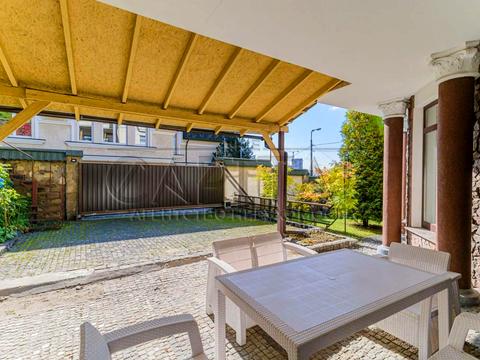 будинок за адресою Павла Загребельного вул. (Миколи Раєвського), 5