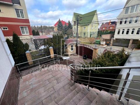 будинок за адресою Борщагівська вул.